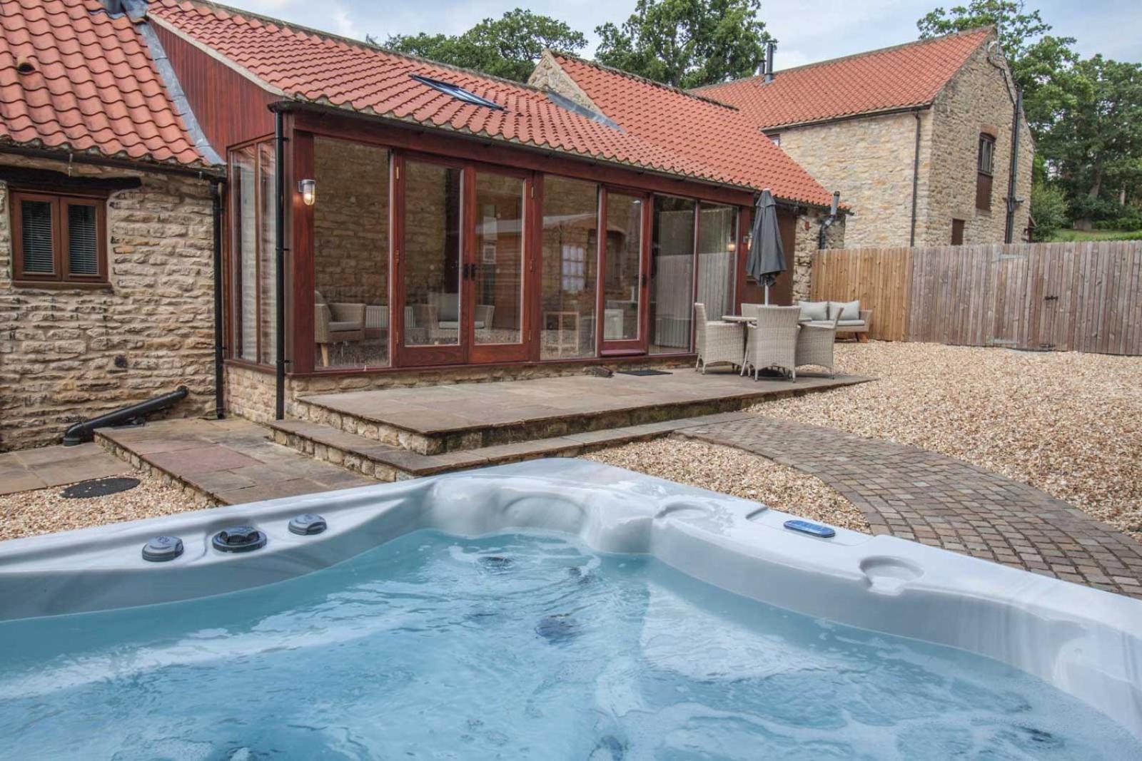 High Oaks Grange - Cottages Pickering Room photo