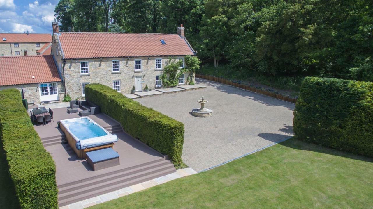 High Oaks Grange - Cottages Pickering Exterior photo